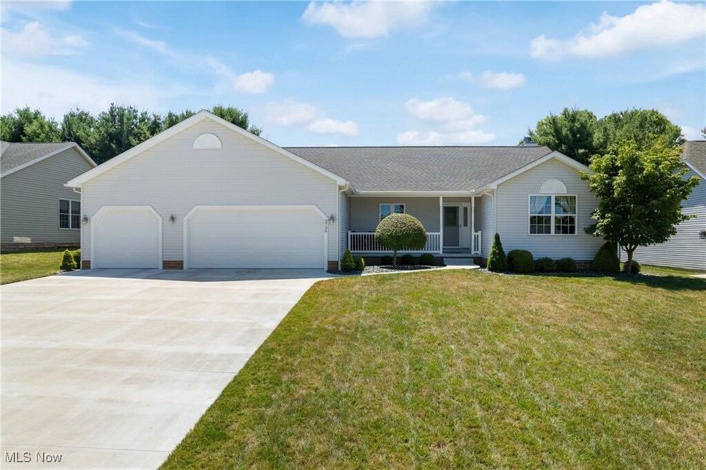 3736 Mount Vernon Blvd, Norton, OH 44203 - photo 1