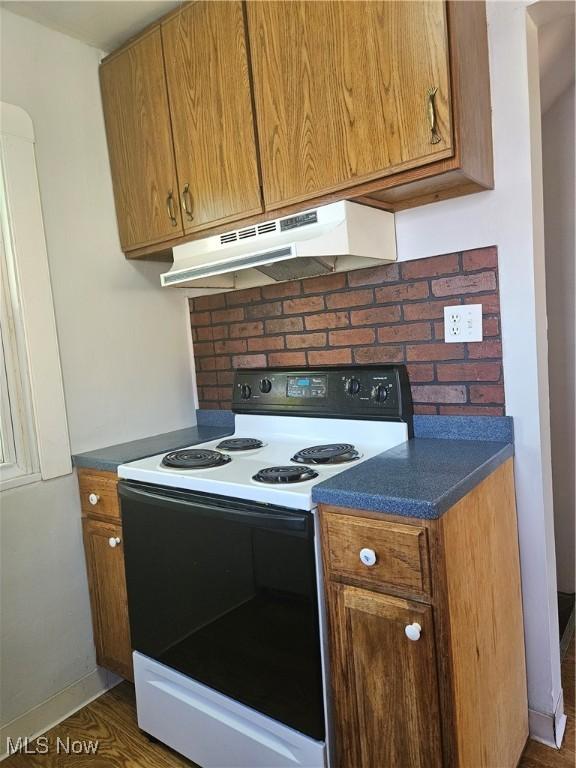 654 E Glenwood Ave, Akron, OH 44310 - photo 8