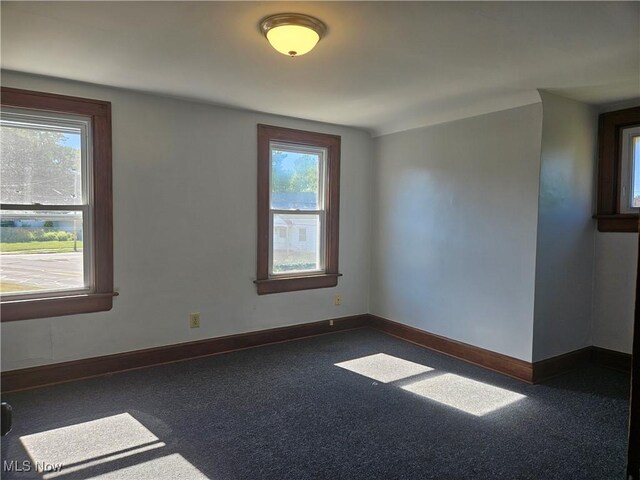 654 E Glenwood Ave, Akron, OH 44310 - photo 16
