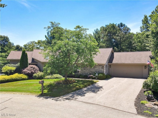 5575 Hummingbird Cir, Solon, OH 44139 - photo 2