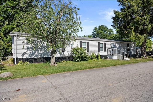 135 Cedar Brook Dr, Elyria, OH 44035 - photo 2
