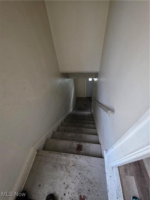 3310 E 146th St, Cleveland, OH 44120 - photo 12