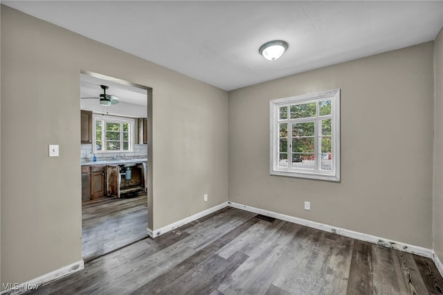 1935 W 19th St, Lorain, OH 44052 - photo 7