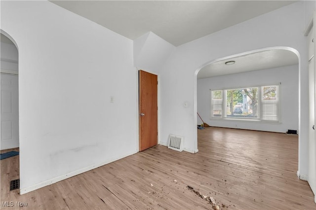 354 11th St, Elyria, OH 44035 - photo 9