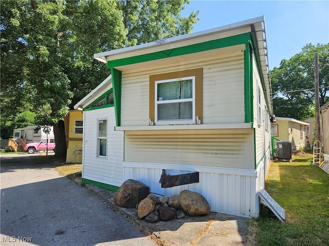2305 E Waterloo Rd Unit 17, Akron, OH 44312 - photo 2
