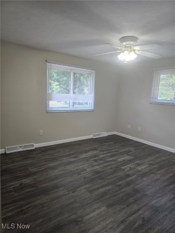 2621 Belmont Dr, Brooklyn Heights, OH 44131 - photo 9