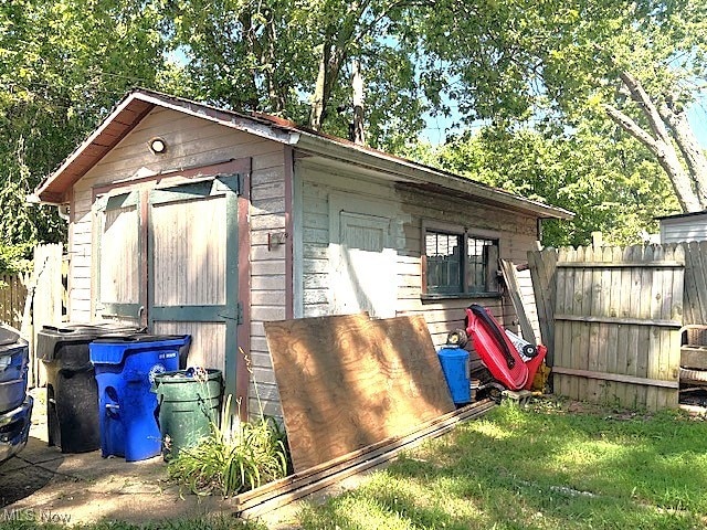 3863 W 41st St, Cleveland, OH 44109 - photo 36