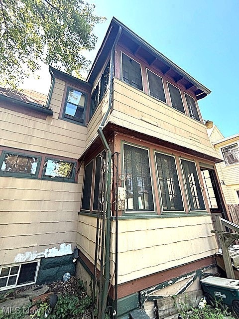 3863 W 41st St, Cleveland, OH 44109 - photo 32