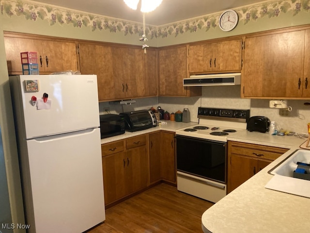 224 E Slingluff Ave, Dover, OH 44622 - photo 10