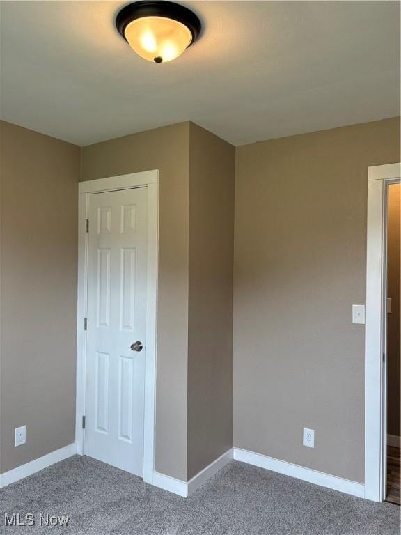 916 Waugh Dr, Hubbard, OH 44425 - photo 12