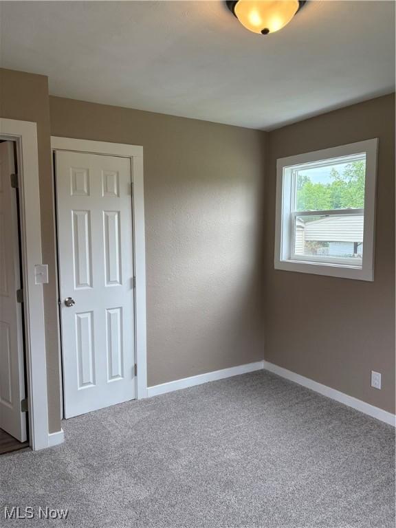 916 Waugh Dr, Hubbard, OH 44425 - photo 14