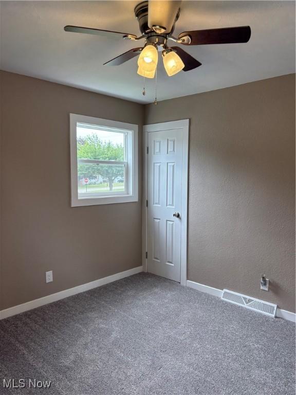 916 Waugh Dr, Hubbard, OH 44425 - photo 10