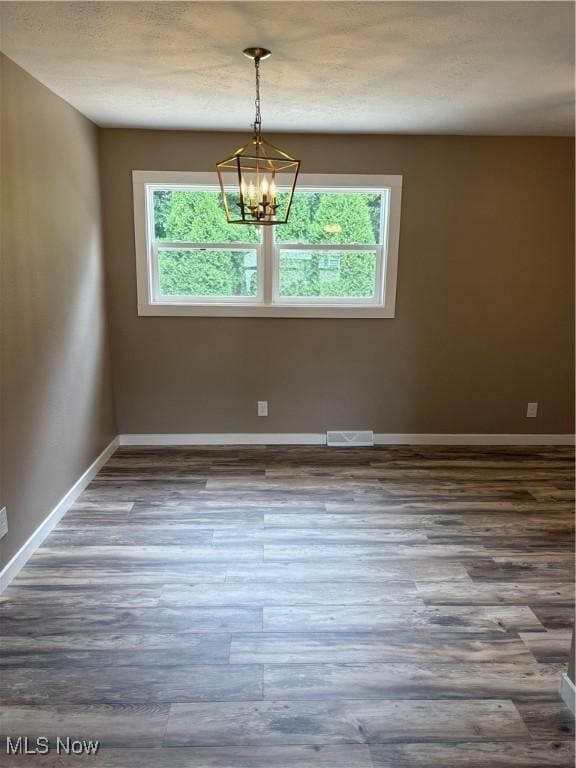 916 Waugh Dr, Hubbard, OH 44425 - photo 4