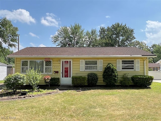 715 Cornell Ave, Elyria, OH 44035 - photo 1