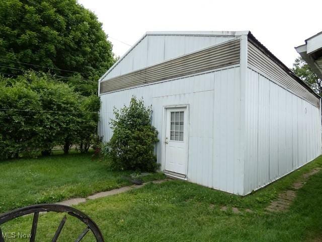 914 S Lawn Ave, Coshocton, OH 43812 - photo 5