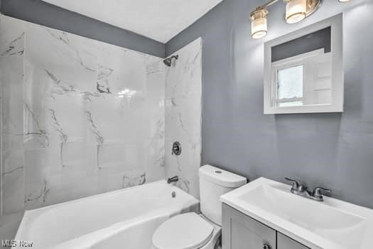 4073 E 64th St, Cleveland, OH 44105 - photo 3