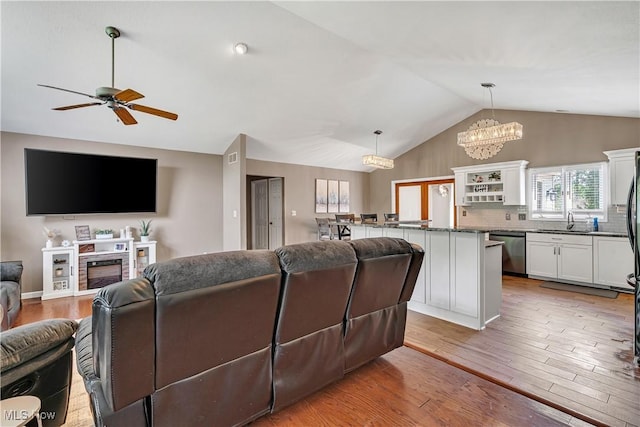 5537 Walnut Grove Cir, Struthers, OH 44471 - photo 11