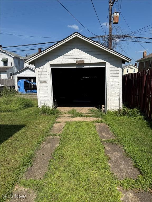 808 Oakmont Ave, Steubenville, OH 43952 - photo 22