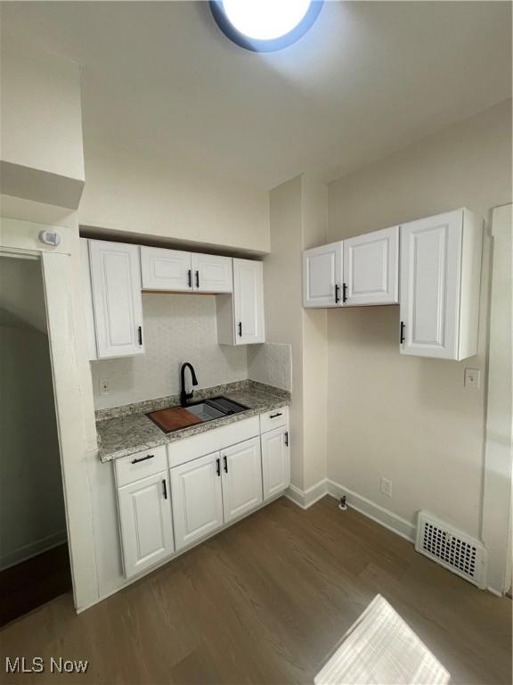 12506 Dove Ave, Cleveland, OH 44105 - photo 4