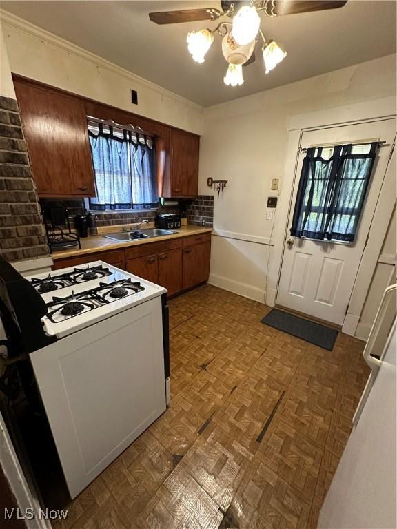 175 N Hartford Ave, Youngstown, OH 44509 - photo 9