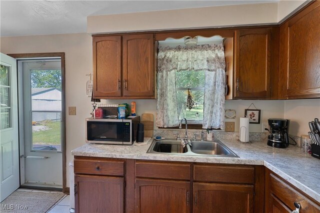 9925 Struthers Rd, New Middletown, OH 44442 - photo 5