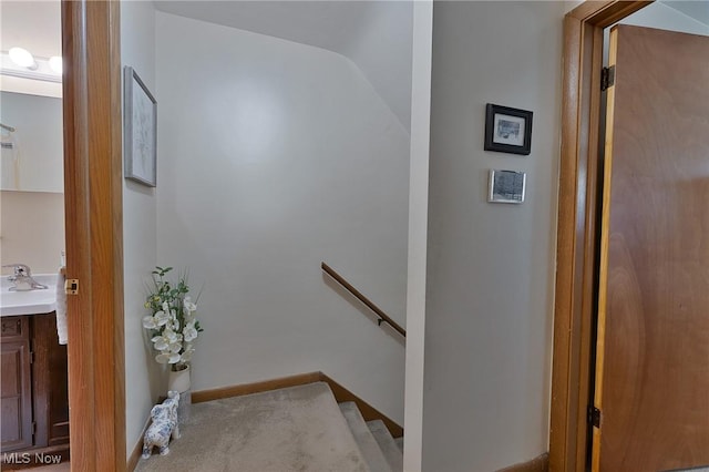 9925 Struthers Rd, New Middletown, OH 44442 - photo 8