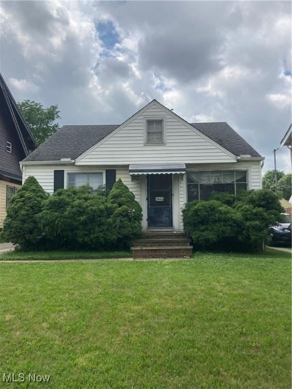 7915 Snow Rd, Parma, OH 44129 - photo 1