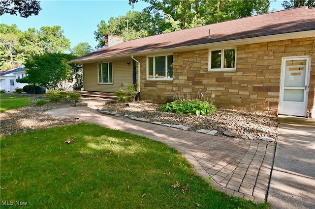 365 Sleepy Hollow Dr, Canfield, OH 44406 - photo 2