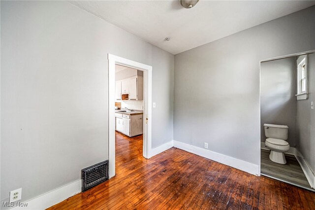6917 Worley Ave, Cleveland, OH 44105 - photo 17