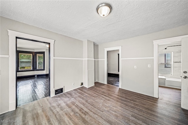 6917 Worley Ave, Cleveland, OH 44105 - photo 33
