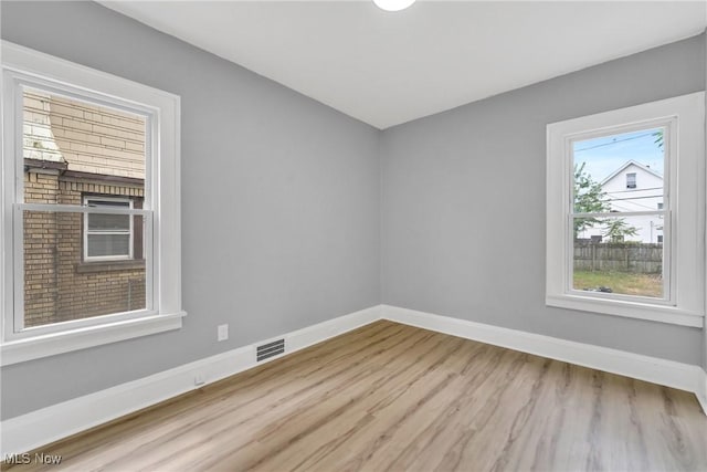 3582 E 154th St, Cleveland, OH 44120 - photo 19