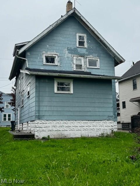 1115 Harpster Ave, Akron, OH 44314 - photo 2