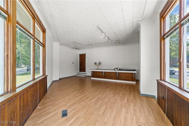 2280 W 10th St, Cleveland, OH 44113 - photo 3