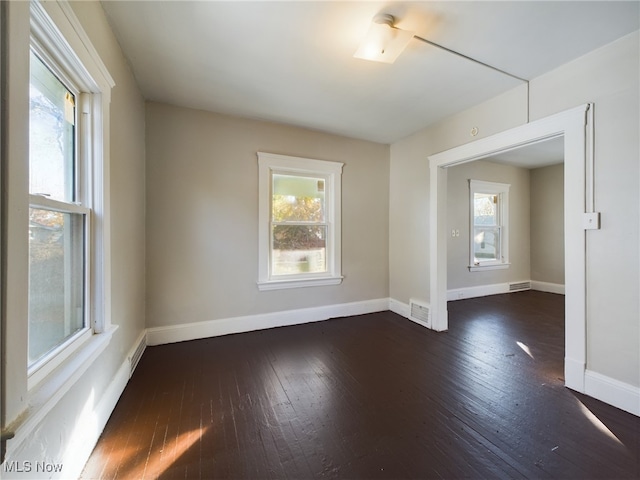 16215 Huntmere Ave, Cleveland, OH 44110 - photo 10