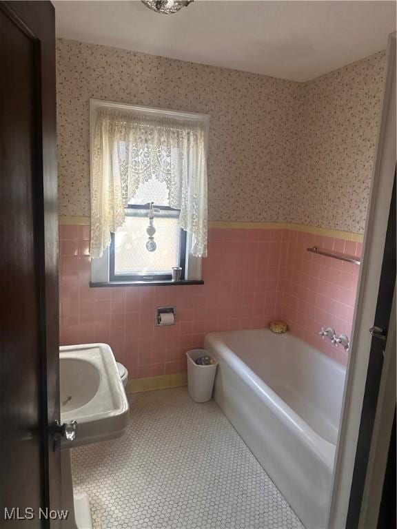 4846 Edgepark Dr, Garfield Heights, OH 44125 - photo 9