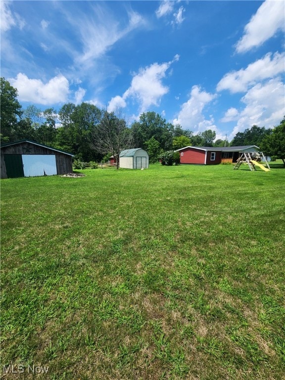 67660 E Lofland Rd, Cambridge, OH 43725 - photo 2