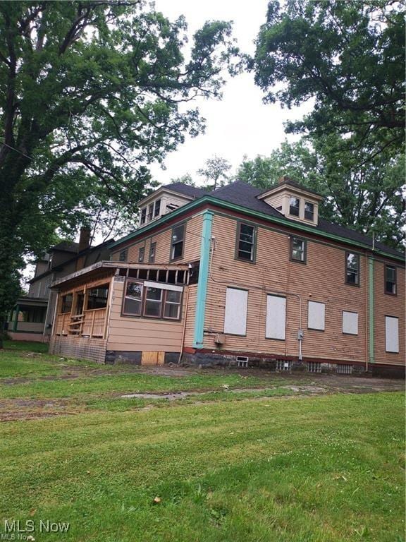 260 N Heights Ave, Youngstown, OH 44504 - photo 2