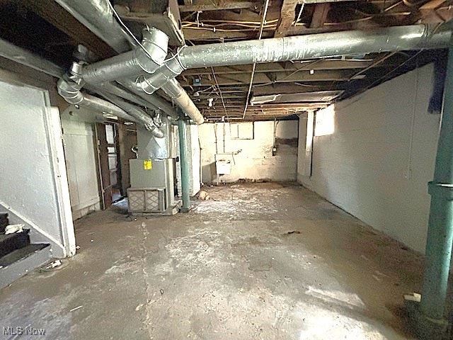 4313 E 116th St, Cleveland, OH 44108 - photo 30
