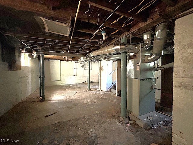 4313 E 116th St, Cleveland, OH 44108 - photo 33