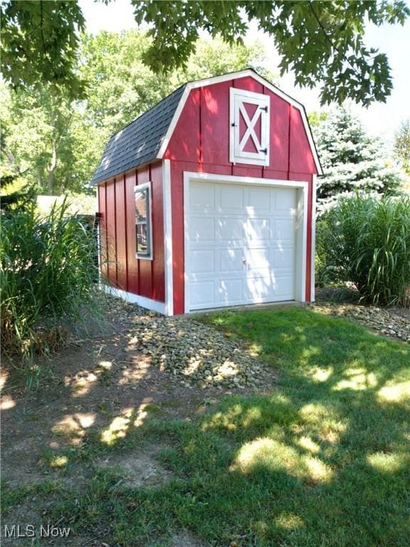 26898 Schady Rd, Olmsted Twp, OH 44138 - photo 4