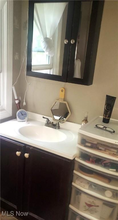 4490 Broadale Rd, Cleveland, OH 44109 - photo 9
