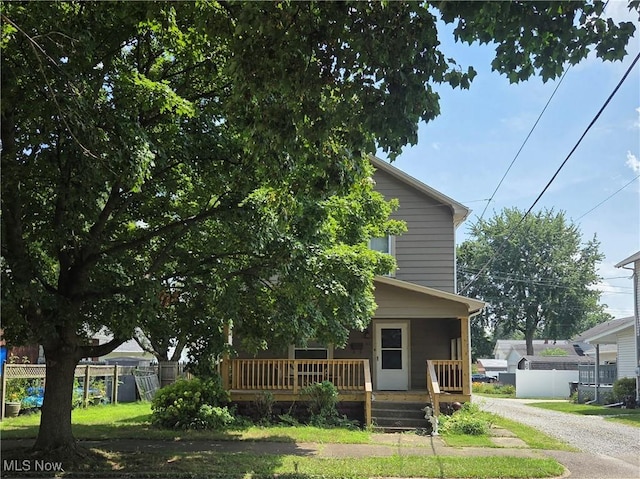 312 W 12th St, Dover, OH 44622 - photo 2