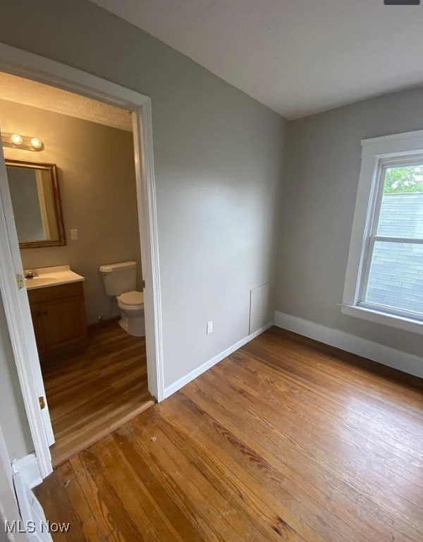 5621 Flowerdale Ave, Cleveland, OH 44144 - photo 15