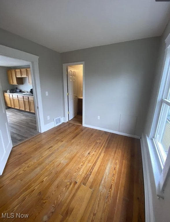 5621 Flowerdale Ave, Cleveland, OH 44144 - photo 16