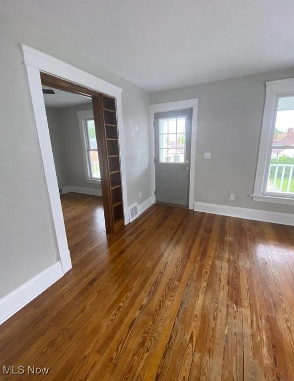 5621 Flowerdale Ave, Cleveland, OH 44144 - photo 23
