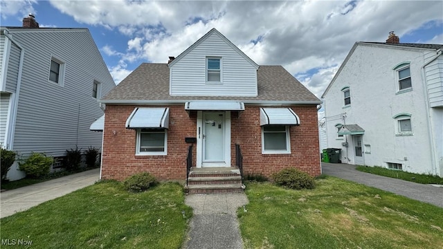 13215 Grannis Rd, Garfield Heights, OH 44125 - photo 1
