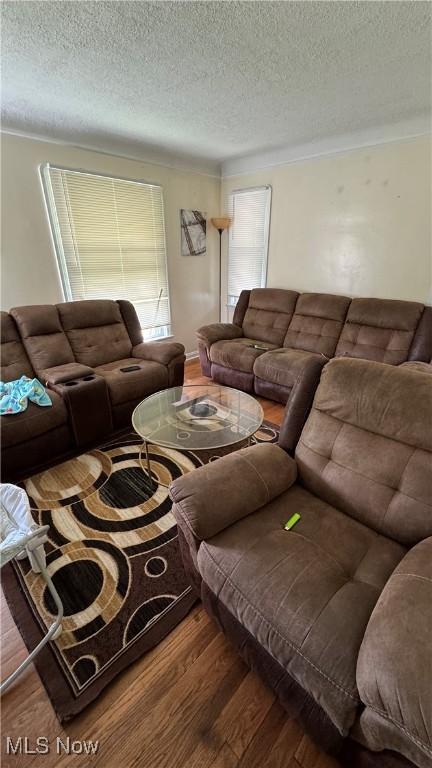 13215 Grannis Rd, Garfield Heights, OH 44125 - photo 2