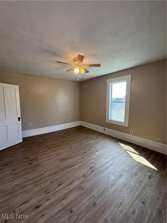 289 2nd St SW, Carrollton, OH 44615 - photo 8