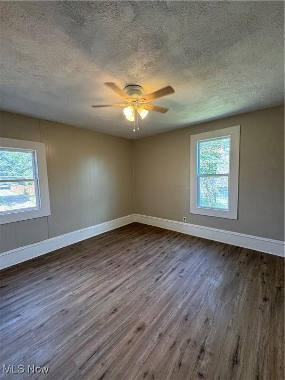 289 2nd St SW, Carrollton, OH 44615 - photo 10