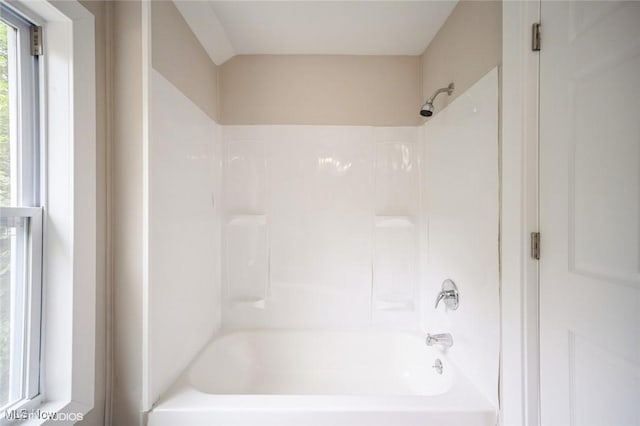 2188 N Taylor Rd, Cleveland Heights, OH 44112 - photo 15